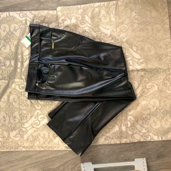 MICHAEL KORS Black. PLEATHER PANTS. NWT - Picture 2 of 7
